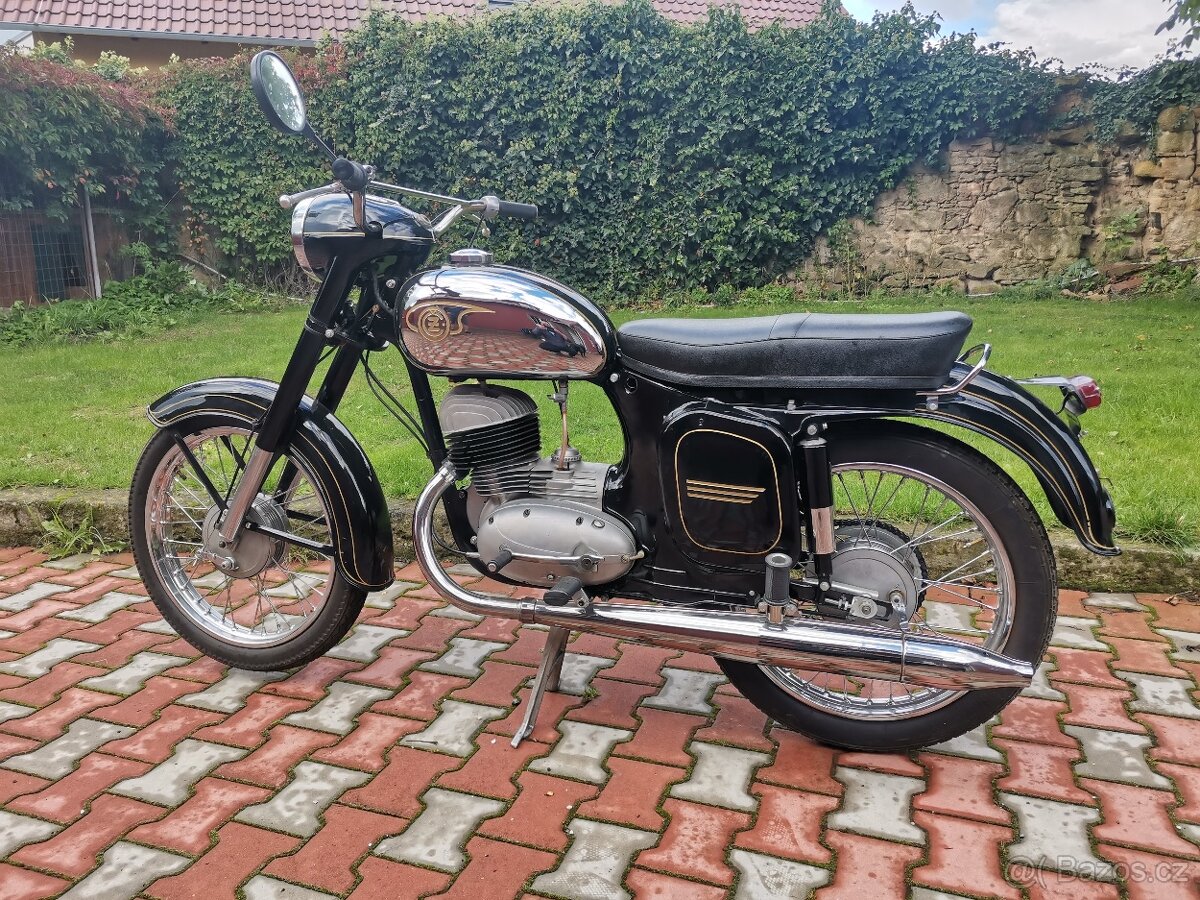 ČZ 250/475 Sport