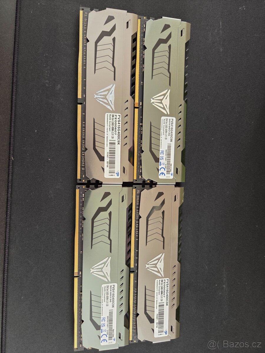 4x8 GB DDR4 4000 MHz CL19