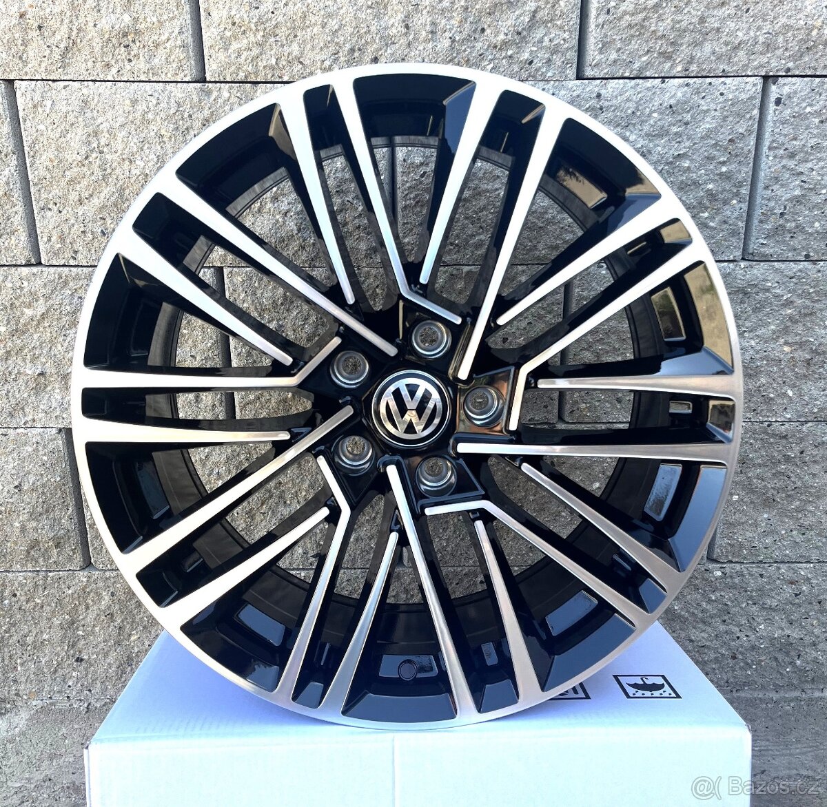 5x112 r18 ,,. Nově ALU KOLA 5X112 18