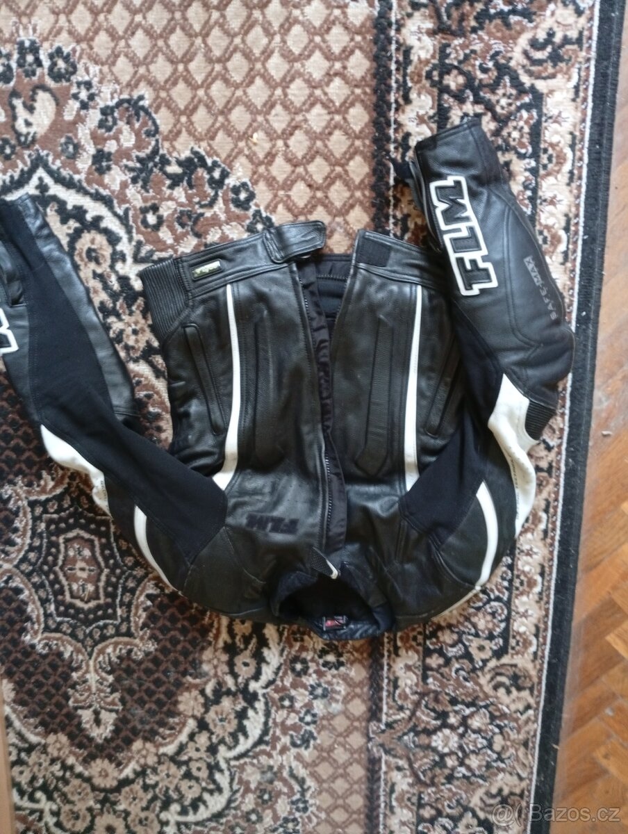 Bunda na motorku
