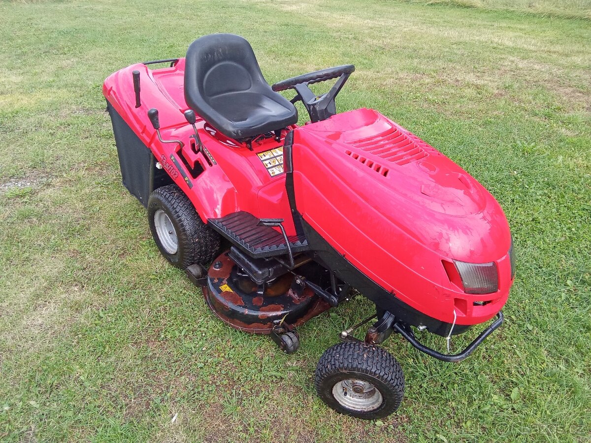 Zahradní traktor CG