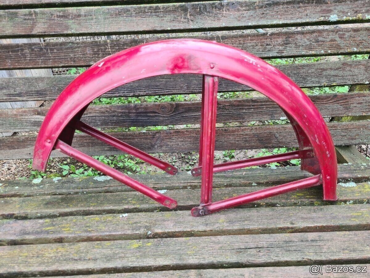 Predny blatnik jawa perak komunista