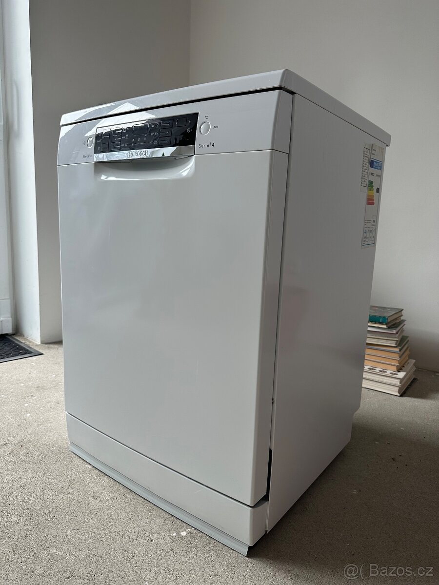 Volně stojící myčka nádobí Bosch SMS46EW02E