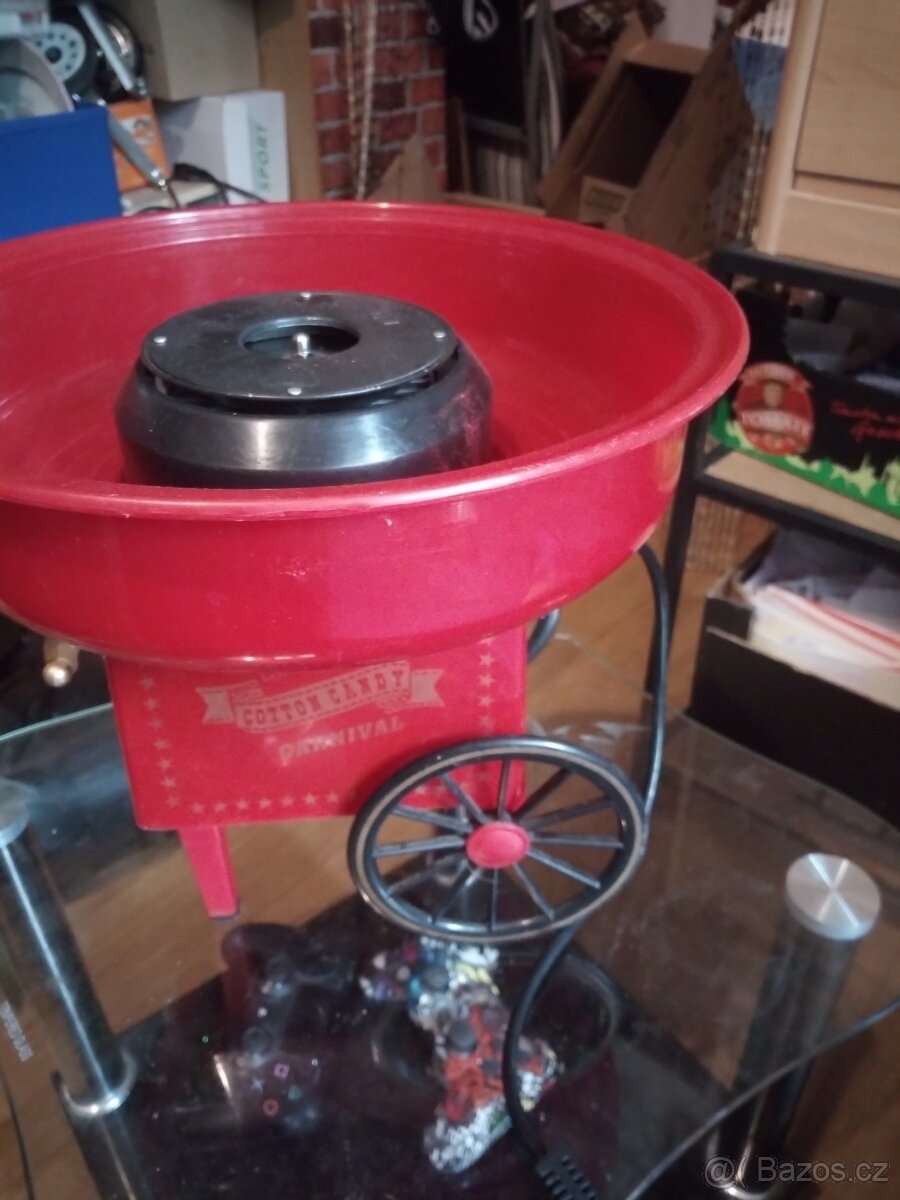 prodam stroj na  cukrovou vatu .jen za 300kc.
