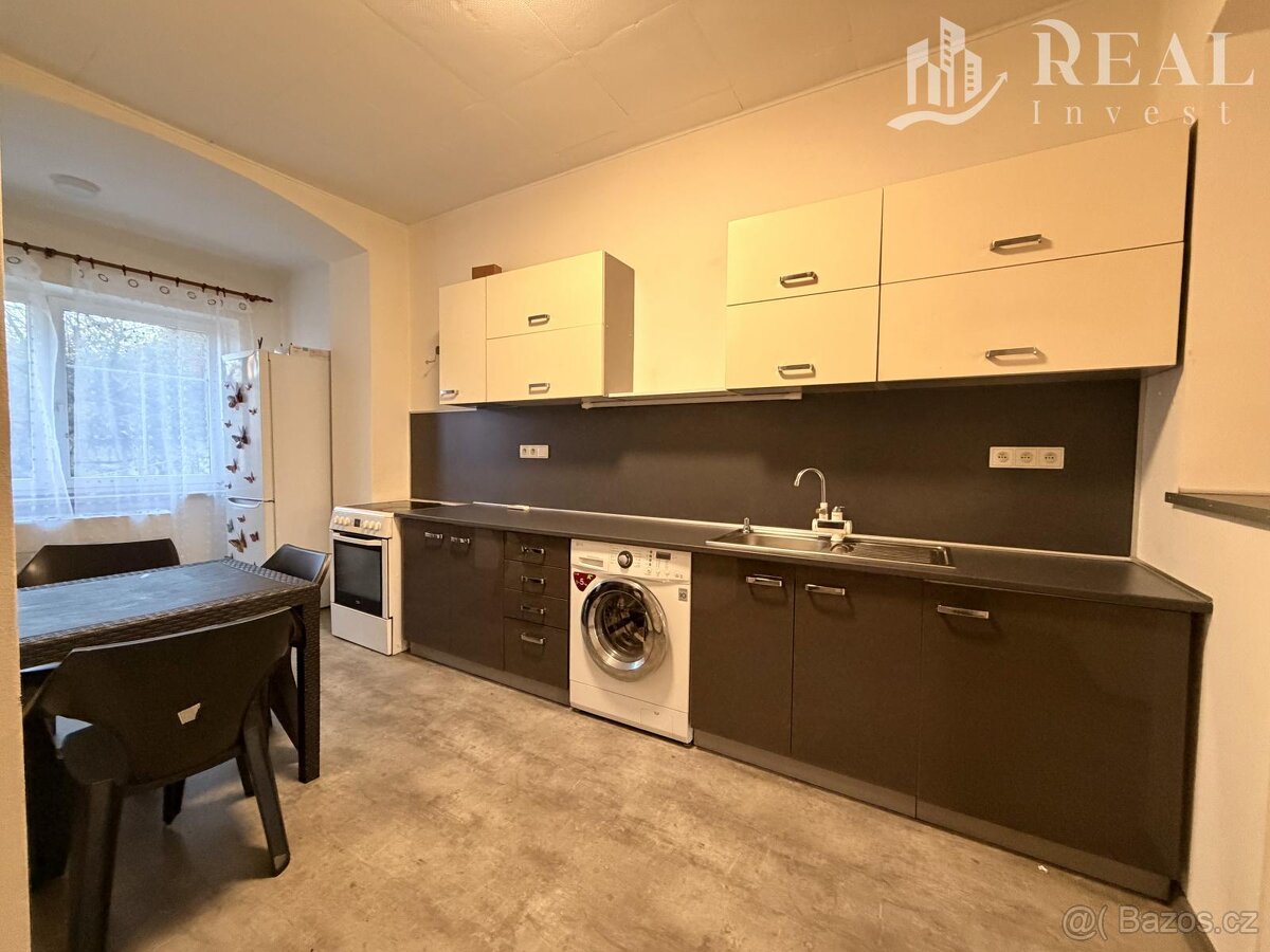 Pronájem atypického, světlého bytu 1+1 , Jirkov, ul. Mosteck