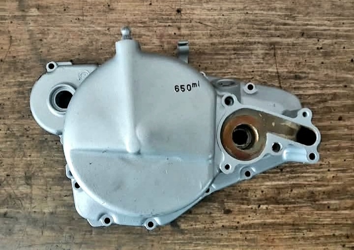Víko spojky Suzuki RM 250
