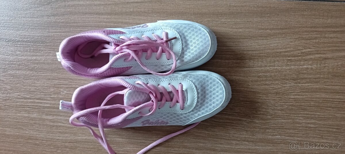 Divci boty, botasky 34