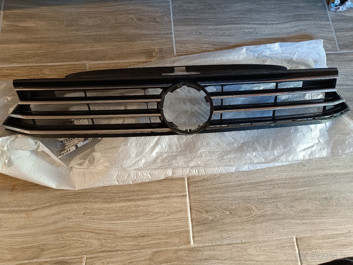 Prodám poškozenou masku na Passat B8