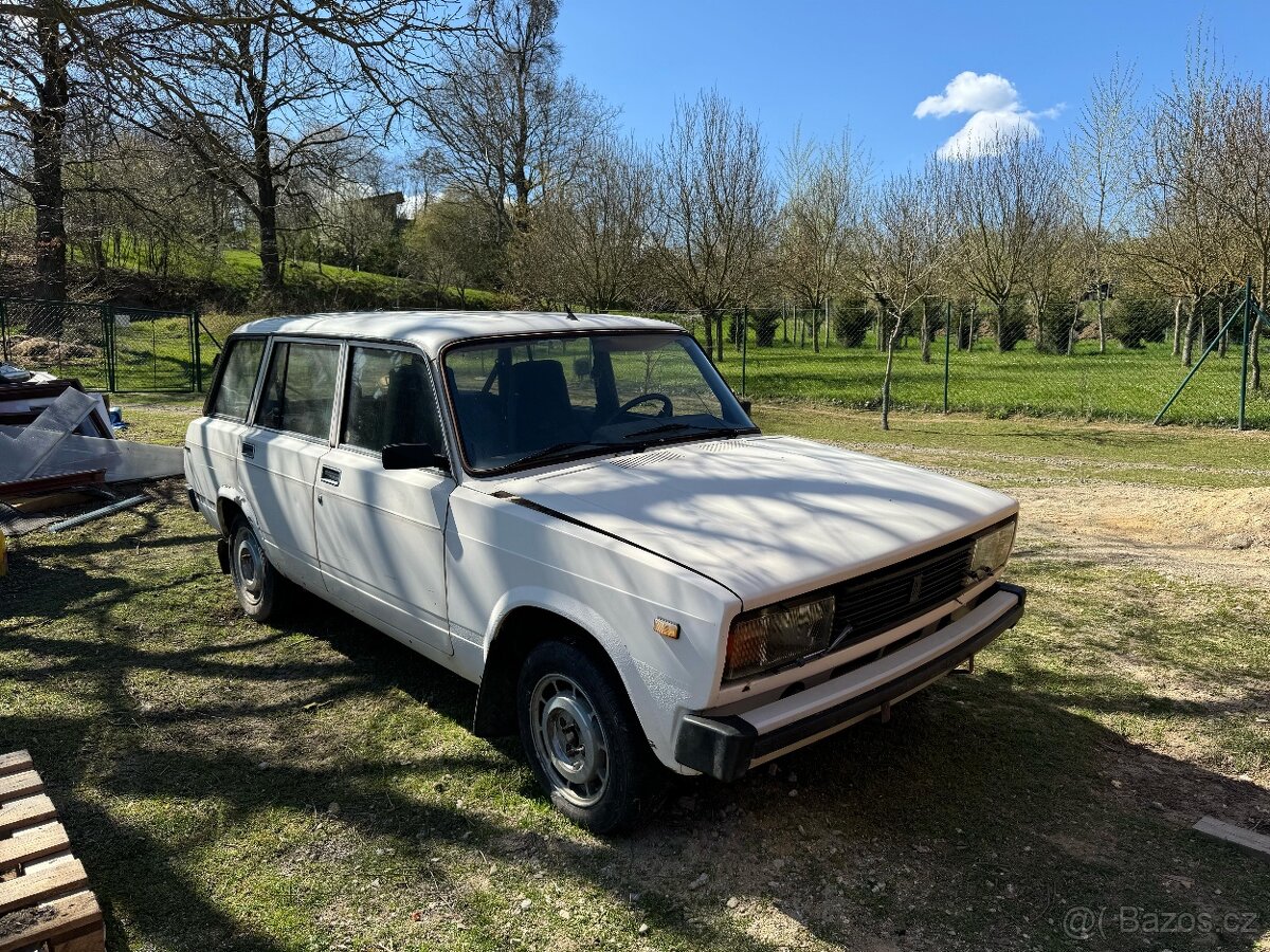 Lada 2104