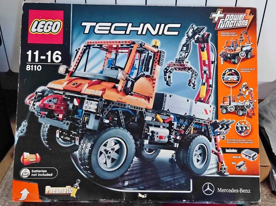 LEGO TECHNIC 8110