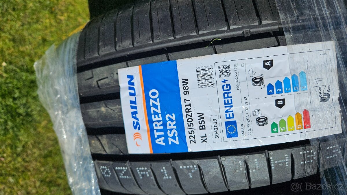 Letní pneu 225/50/17 nové
