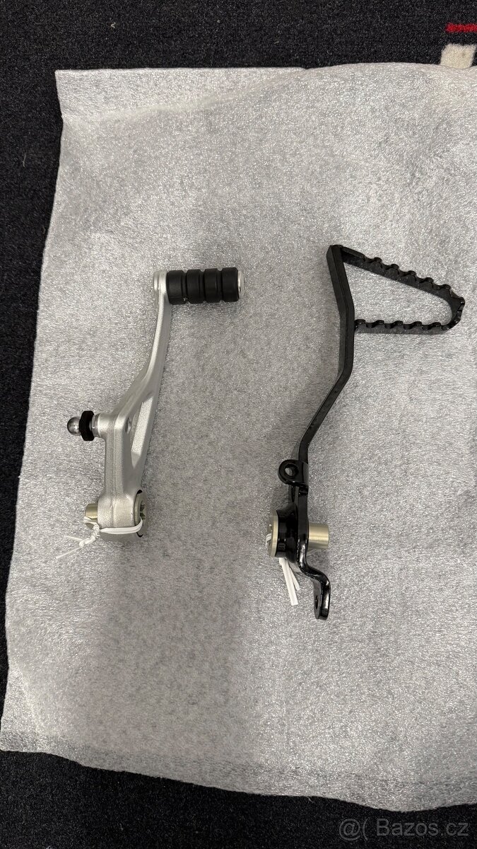 BMW R1250GS / radicka a brzdova packa
