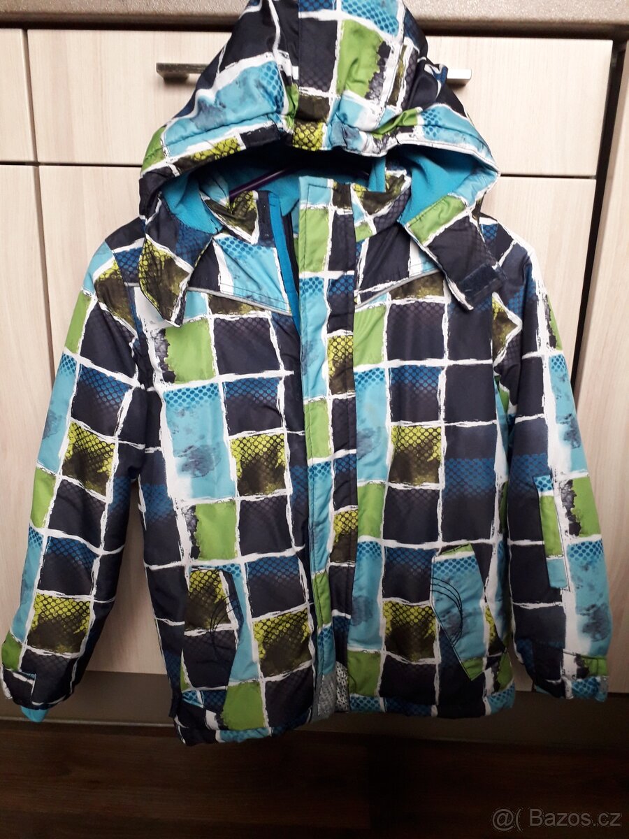 Zimní bunda vel.128 velmi teplá