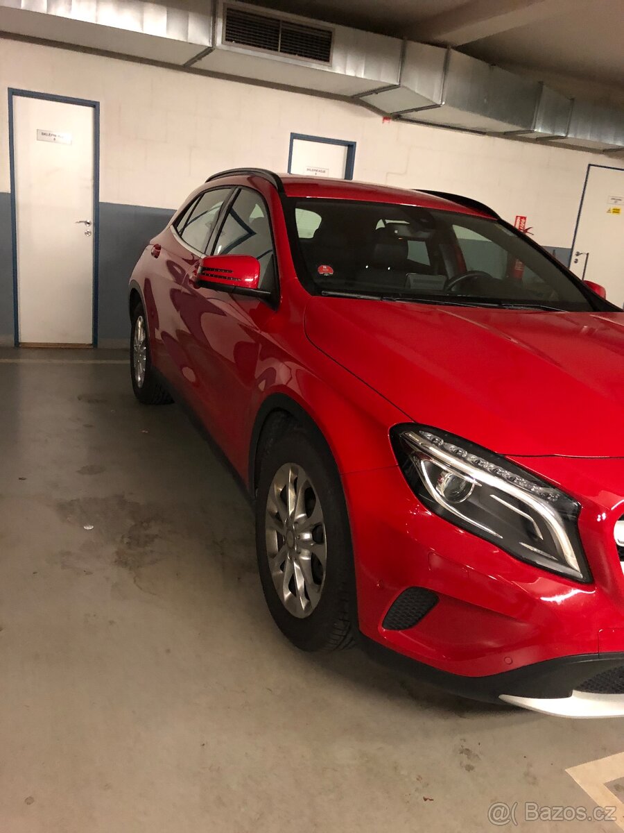Mercedes-Benz GLA 200d 4MATIC (2017) – spolehlivý parťák