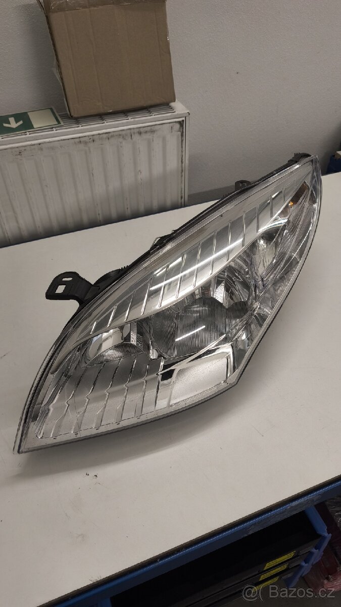 Přední levé světlo Renault mégane 3