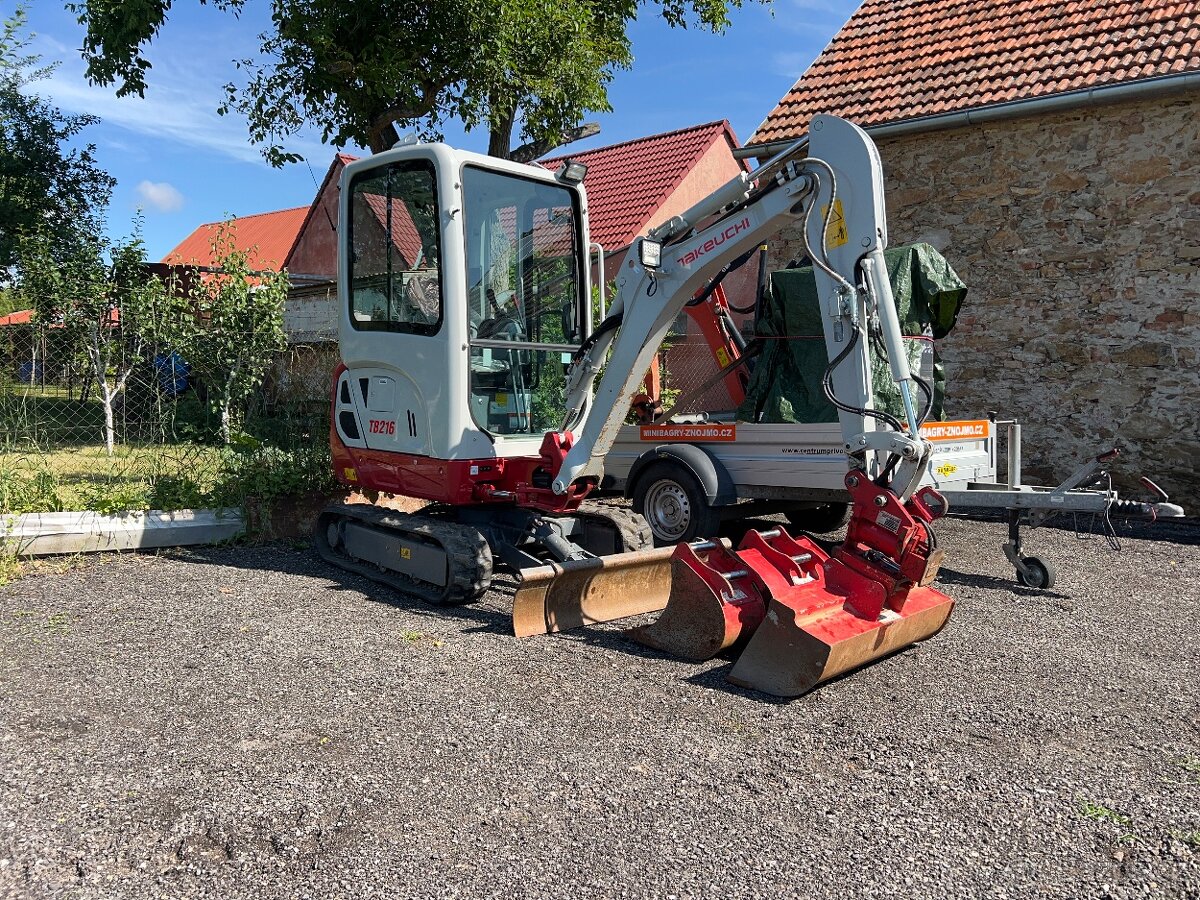 Minibagr Takeuchi TB216 k zapůjčení | 7 dní v týdnu