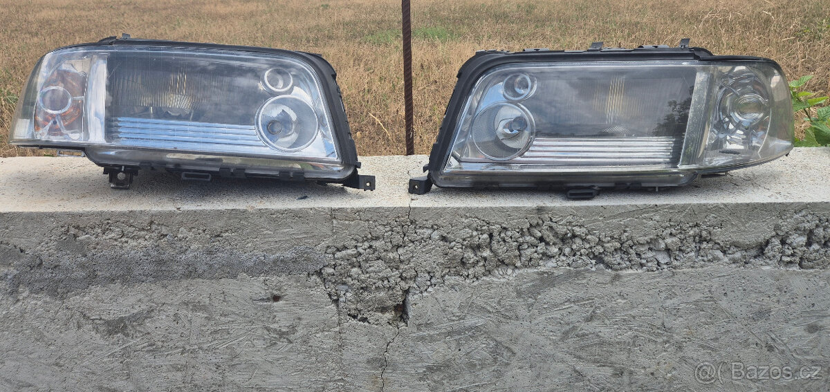 Přední světla Audi A8 D2