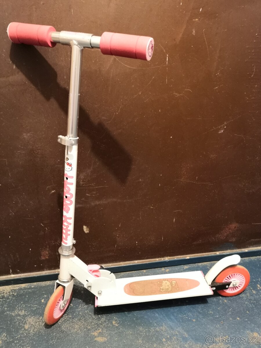 Dětská koloběžka Hello Kitty – Spartan