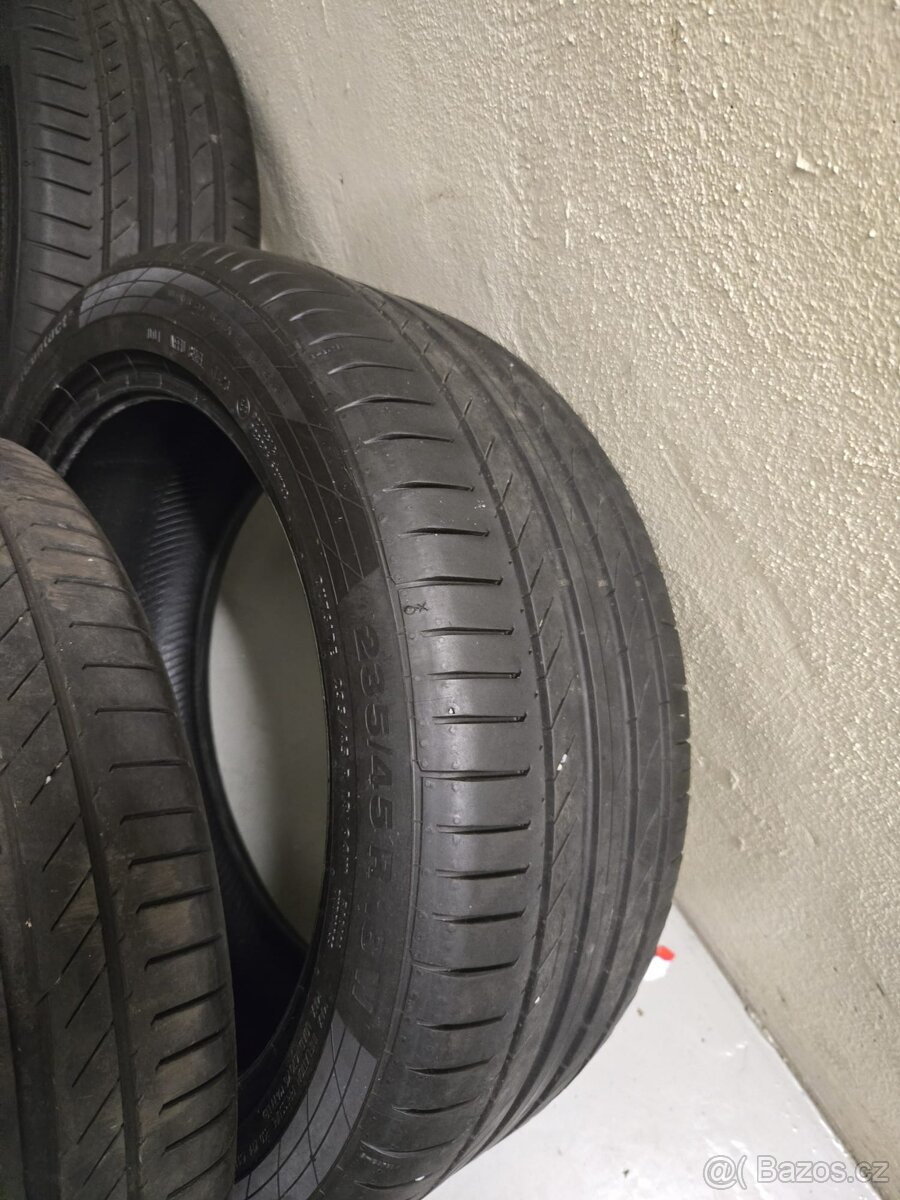 Zánovní letní pneu SUPERB 235/45/18W