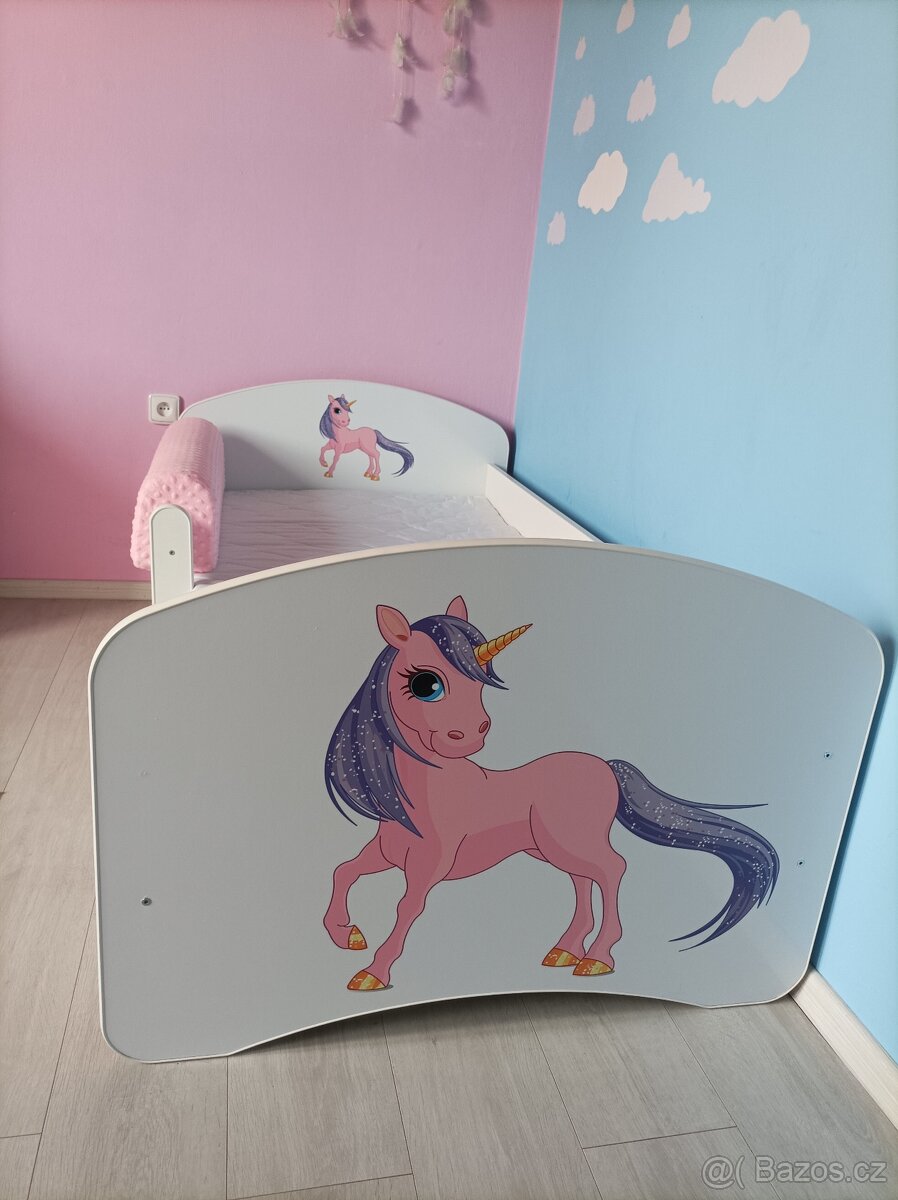 Dětská postel s jednorožcem + ložní pradlo