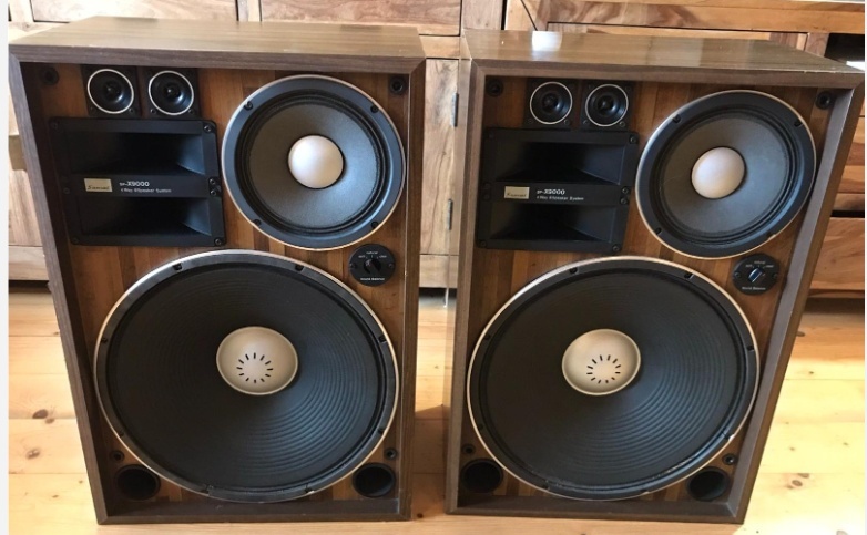 ŠPIČKOVÉ VINTAGE REPRO SANSUI SP-X900 + STOJANY (ROK 1982) 2