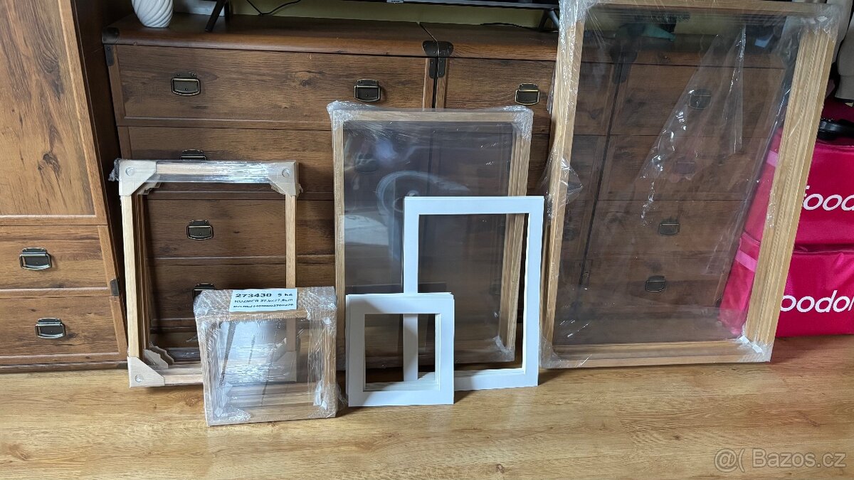 Masivní dubový rám