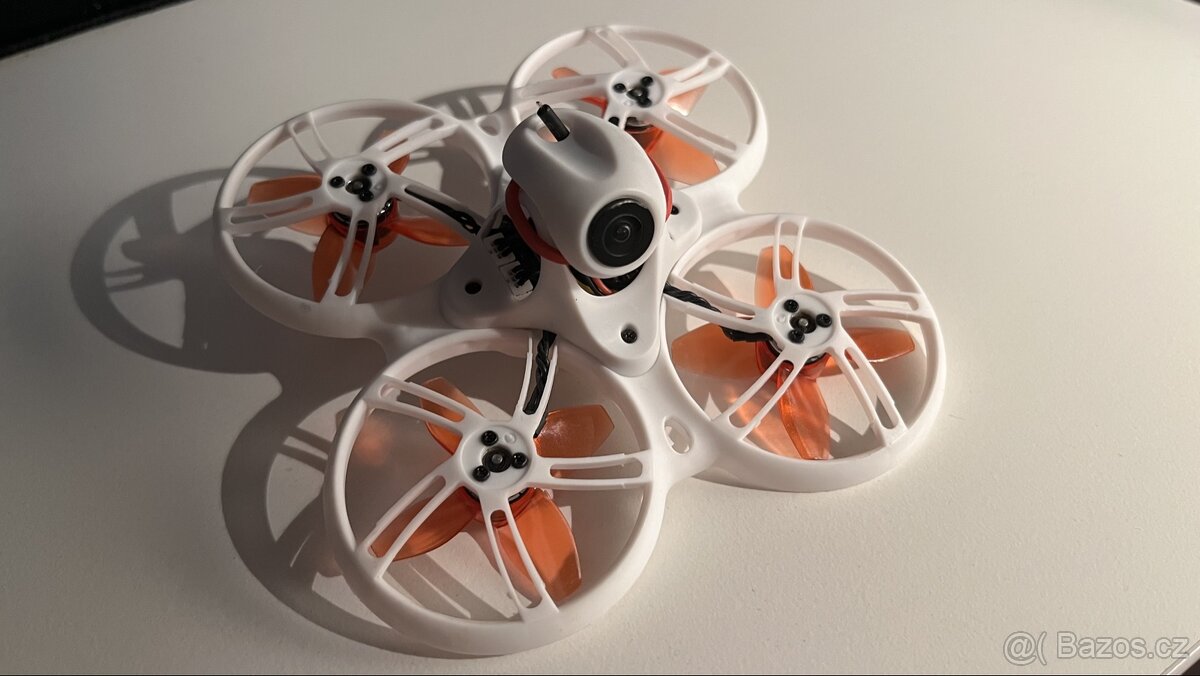 FPV dron Emax TinyHawk 3