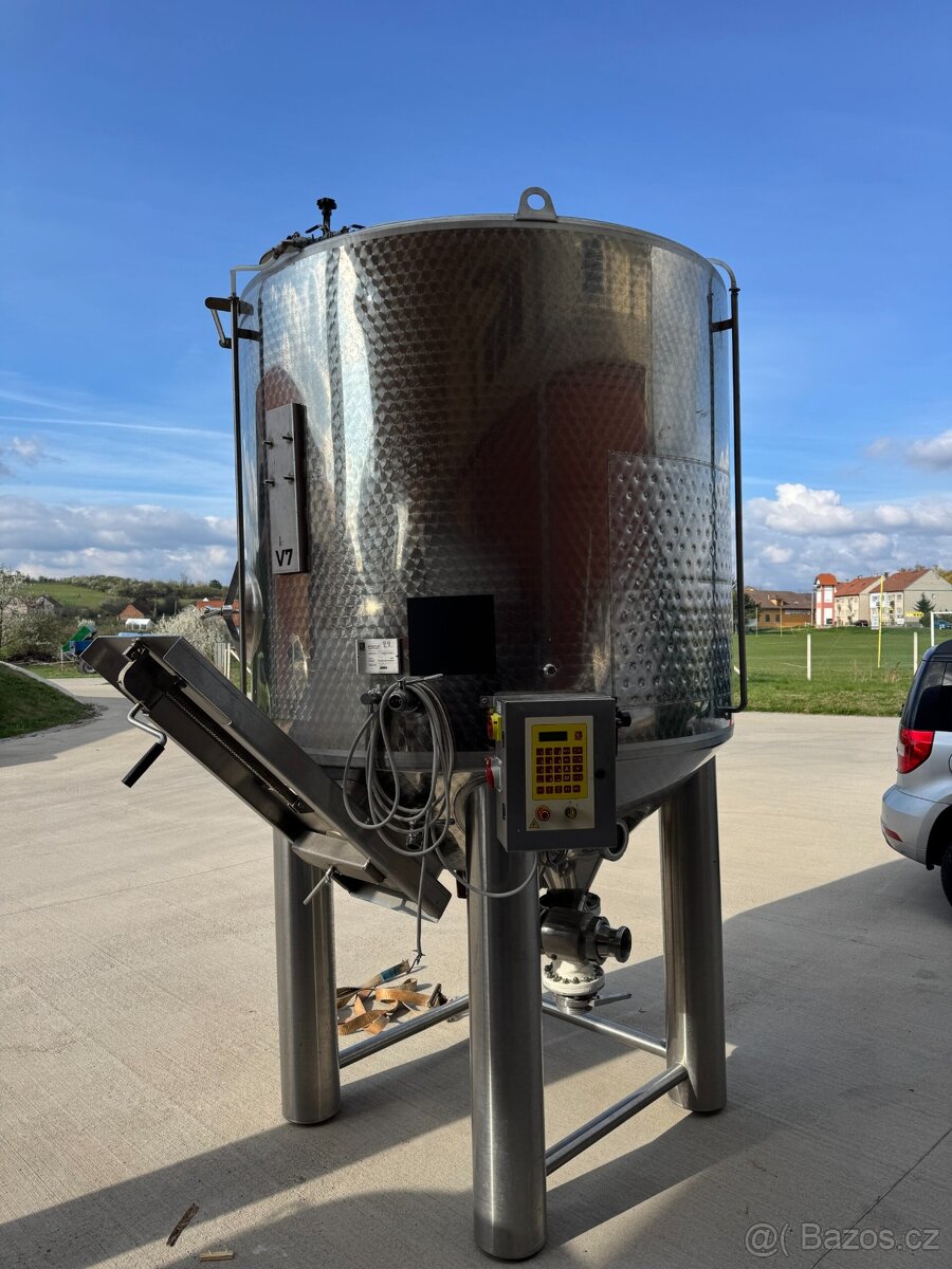 VINIFIKÁTOR 4500L ŠKRLJ TOP 2KS