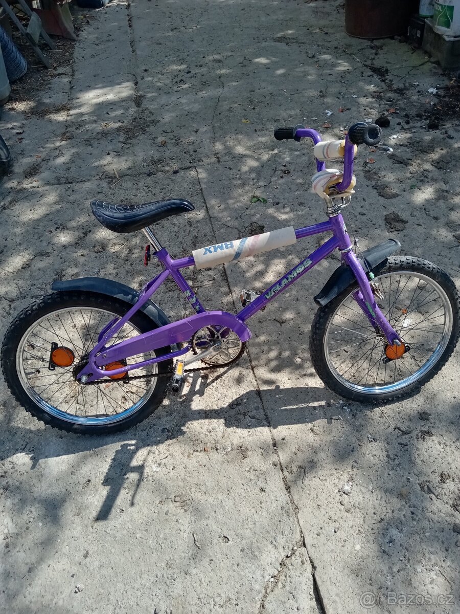 Prodám zachovalé originál kolo BMX.