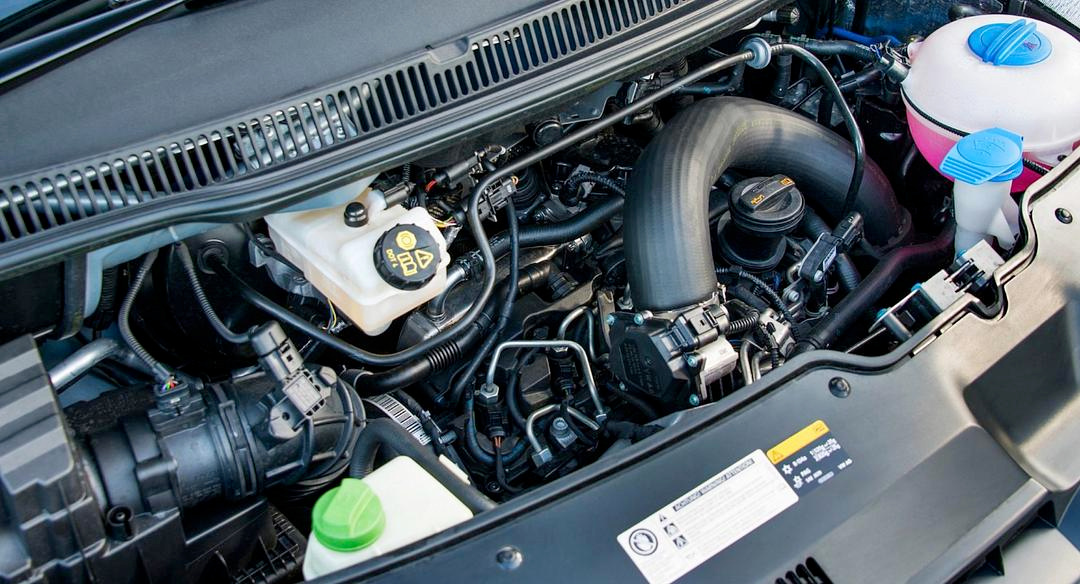 Motor naftový 2.0TDI 103KW CCHA VW T5 7H FL 2010