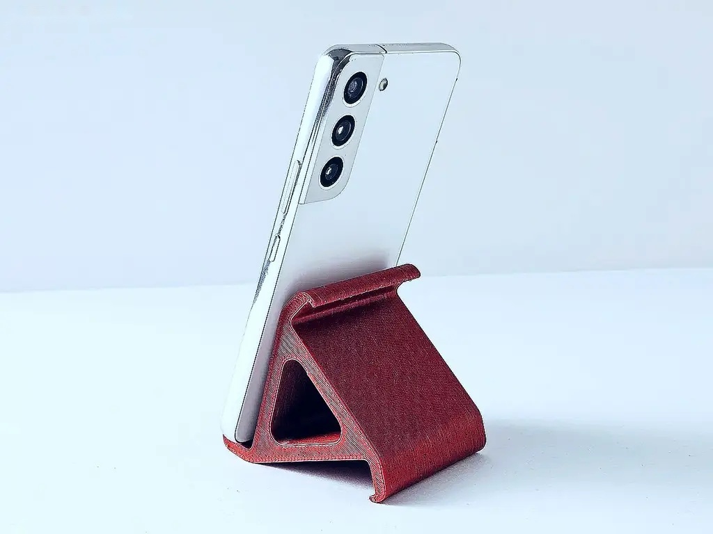 Minimalistický stojánek na telefon