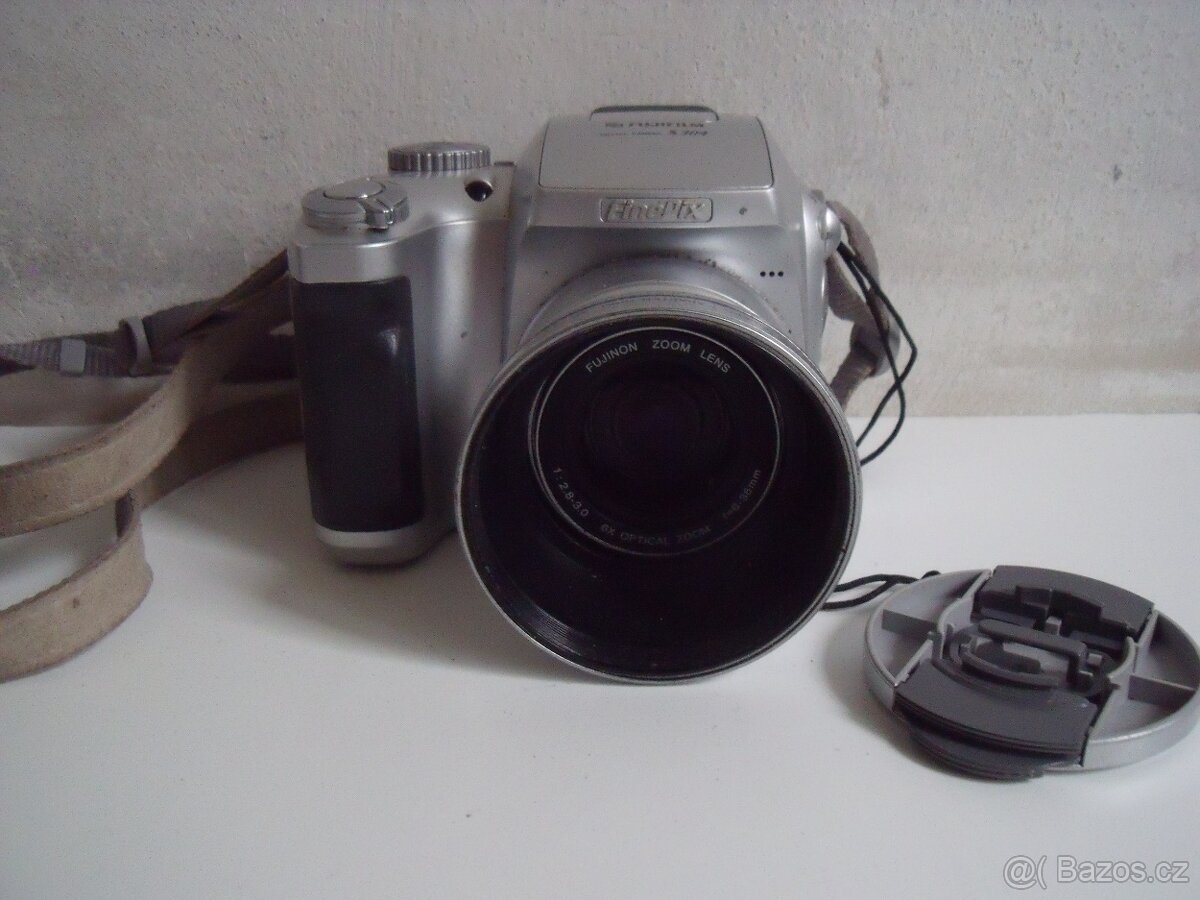 Foto FUJI FILM S304