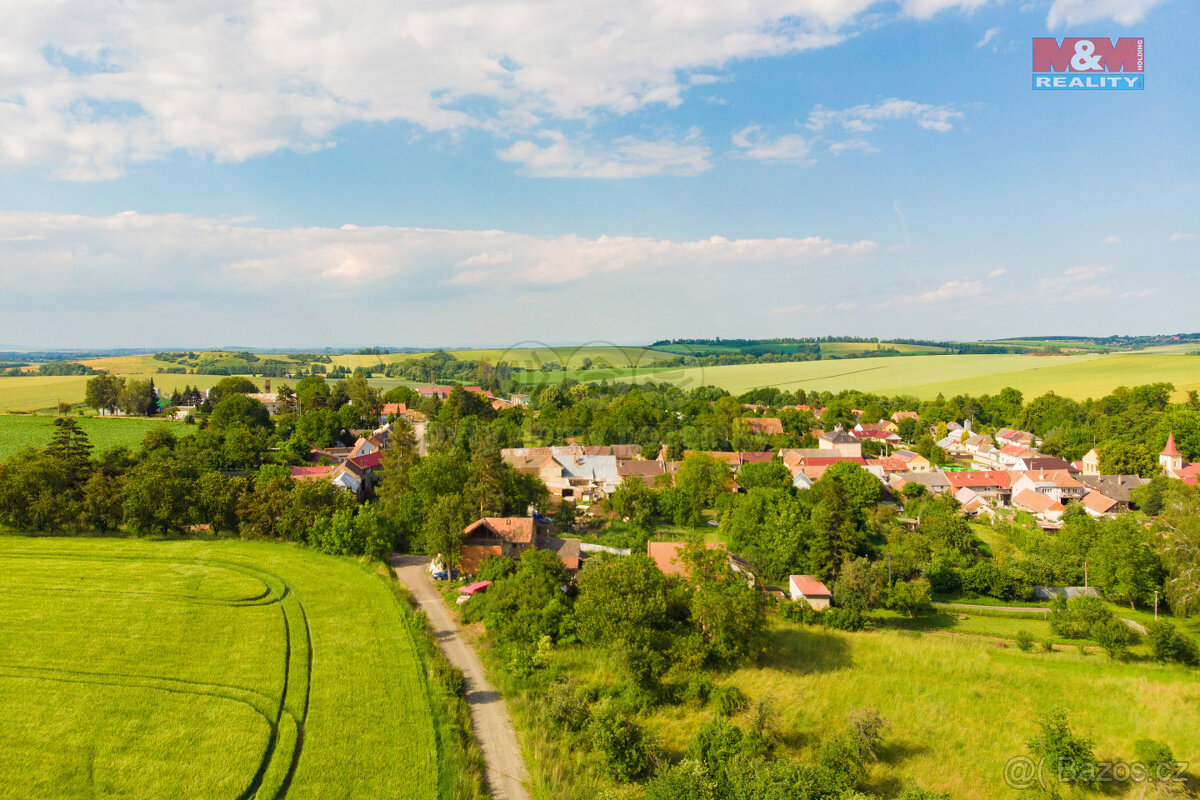 Prodej pozemku k bydlení, 734 m², Prasklice
