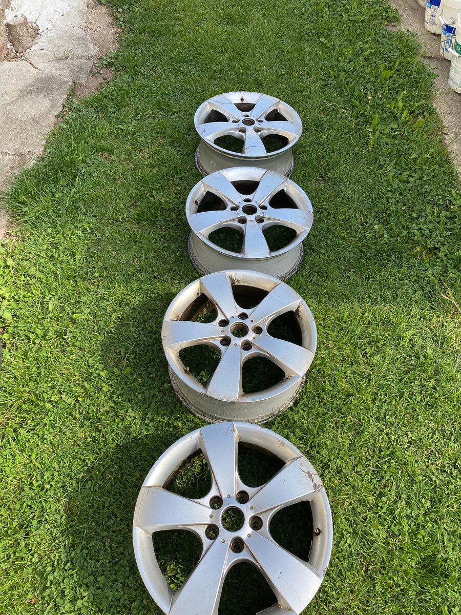 R17 5x112 Originál Škoda Octavia II Pegasus