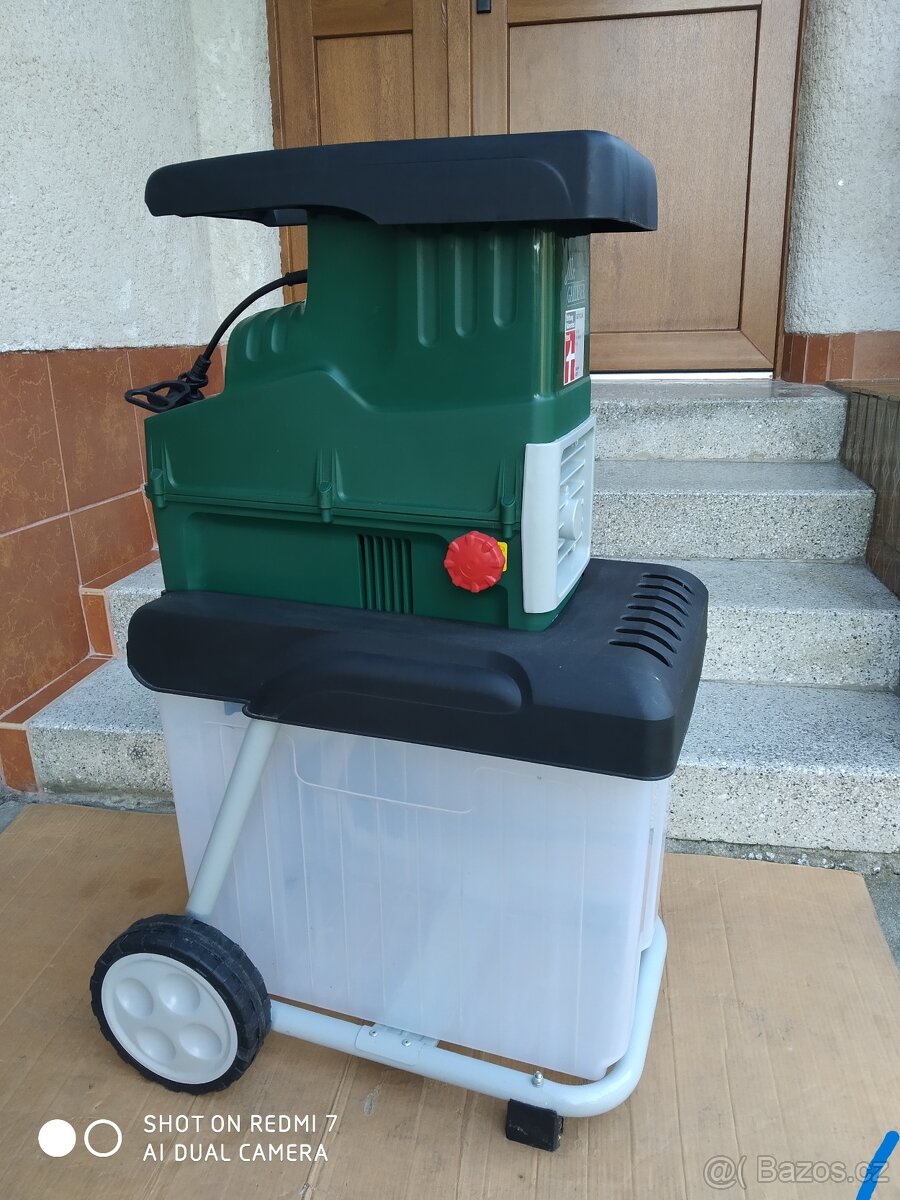 Prodám elektrický Válcový drtič MR.Garden-2800 W...