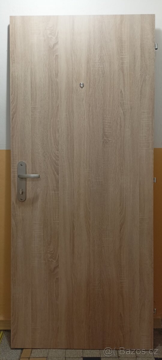 Vstupní dveře bytové, bezpečnostní - protipožární