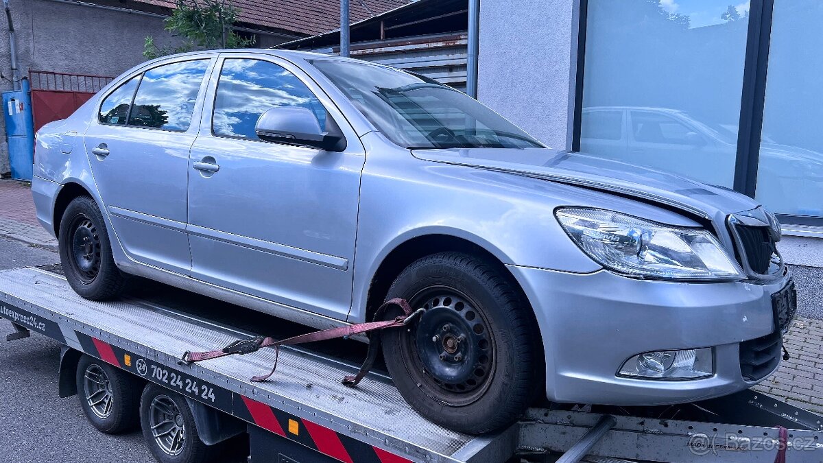 Vůz na díly Škoda Octavia 2 FL sedan 2010 CAXA LHY LA7W