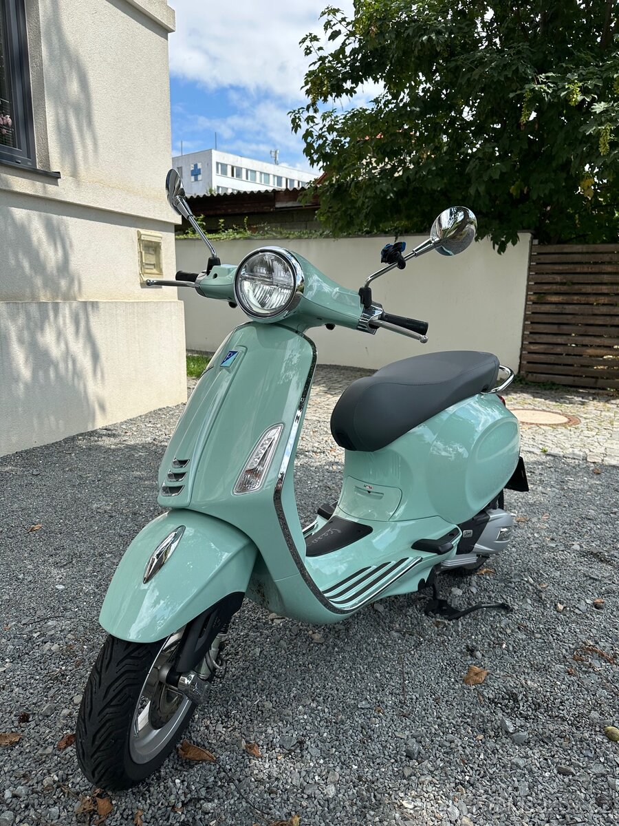Vespa Primavera 125