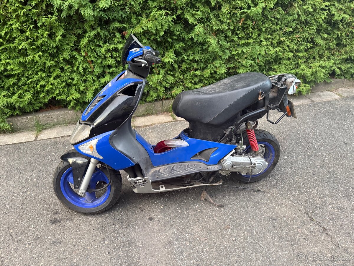 Kymco Super 9