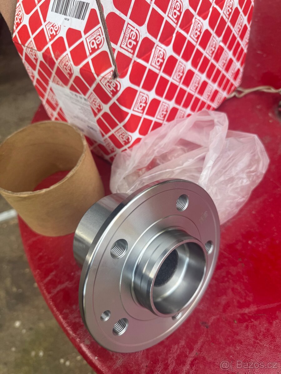 Ložisko s nábojem Mercedes V-Class/Viano/Vito