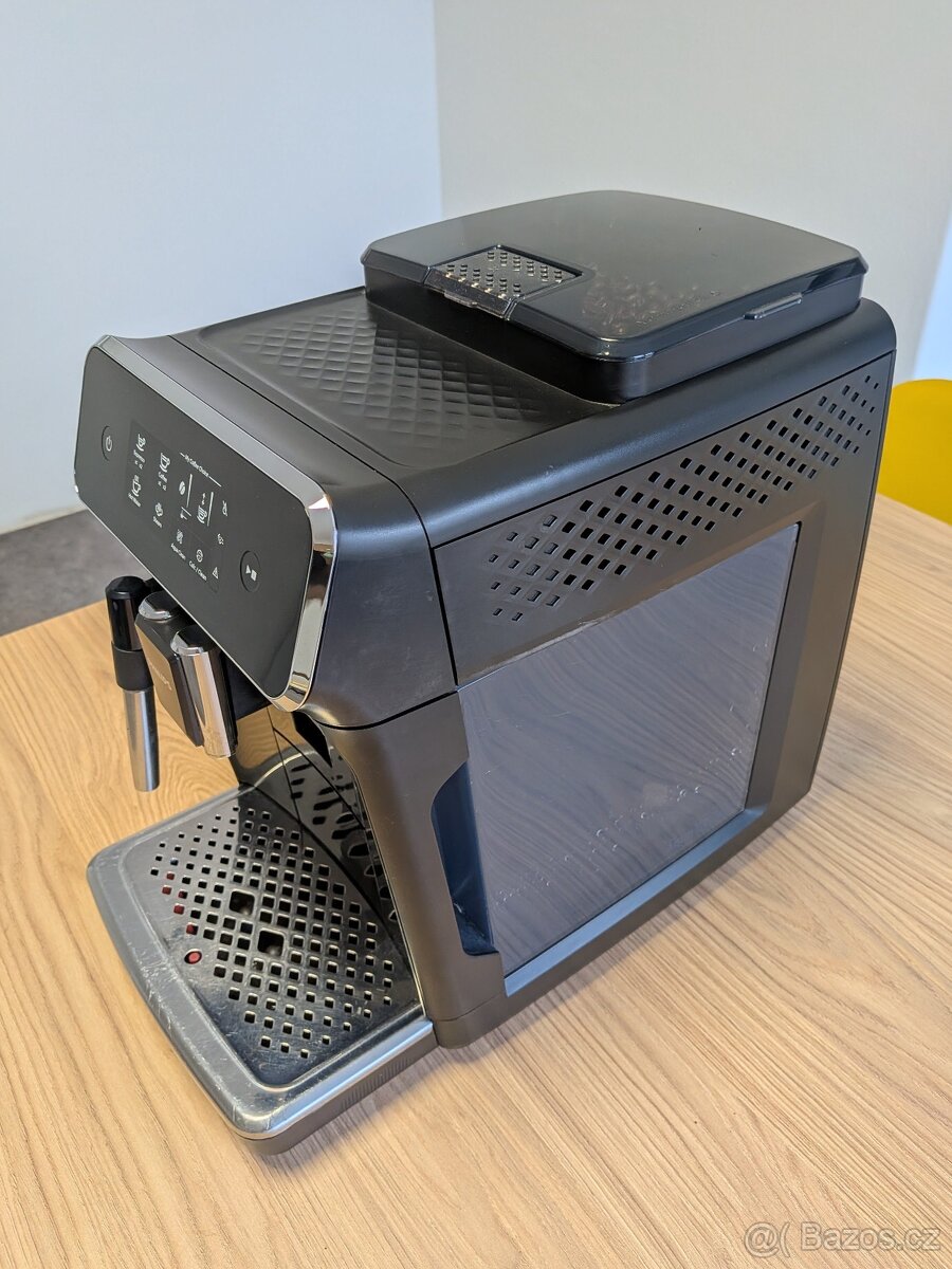 automatický kávovar Philips Series 2200 EP2221/40