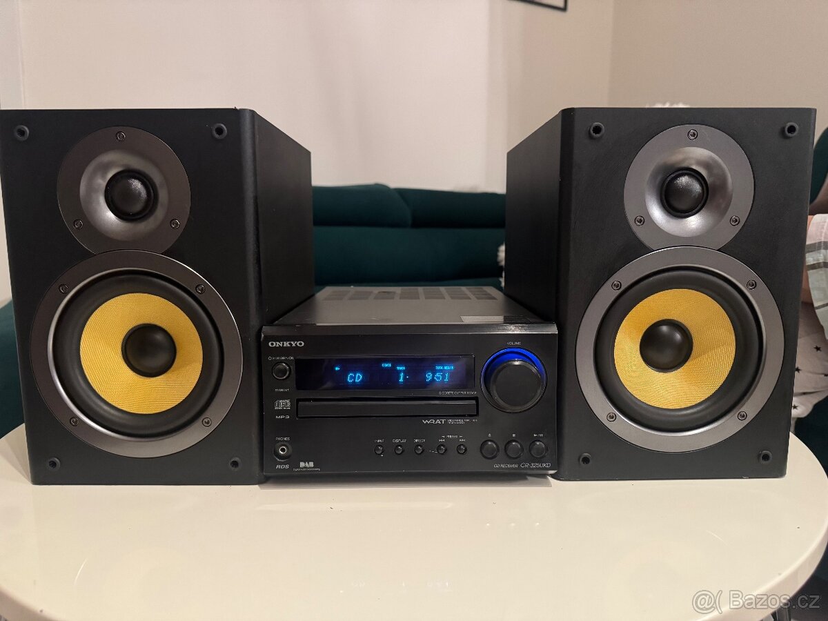 Onkyo mini systém