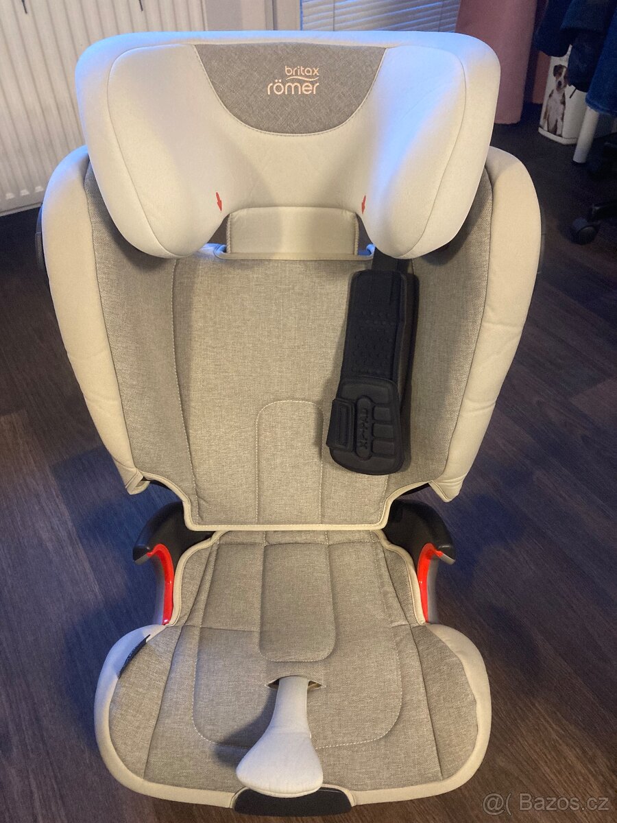 Autosedačka Britax Romer KIDFIX II XP