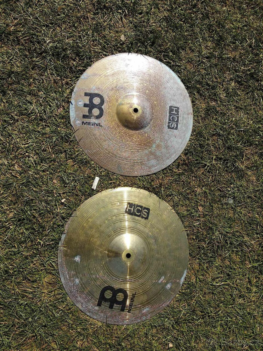 Příslušenství k Bicím.