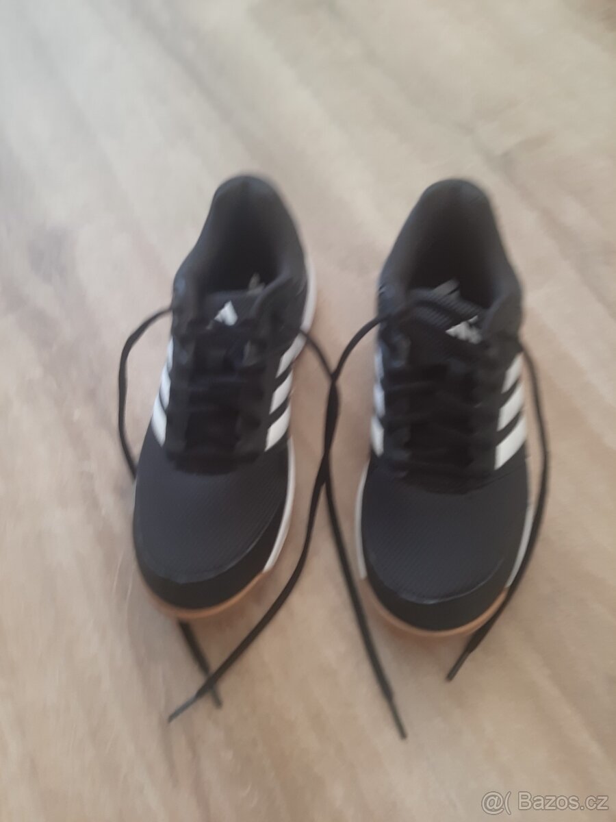 Adidas sálová obuv, vel. EU 39