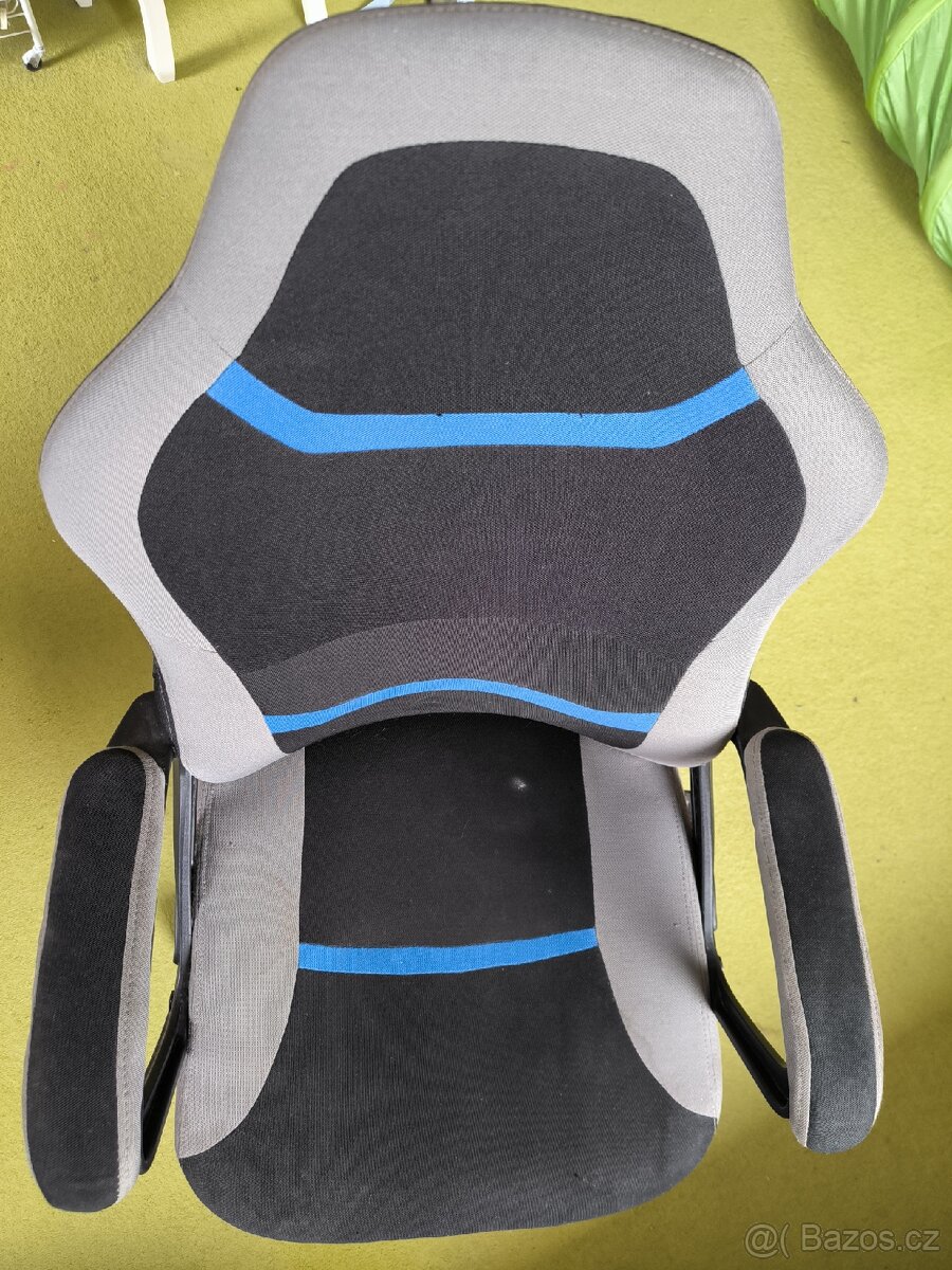 Kolečková židle juniorska