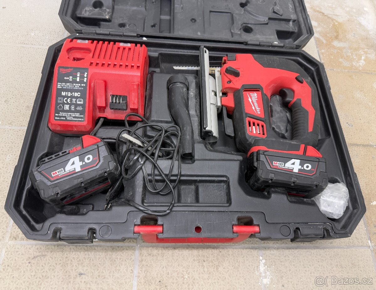 Milwaukee přímočará pila M18 BJS-402C (2 x 18 V/4,0 Ah)