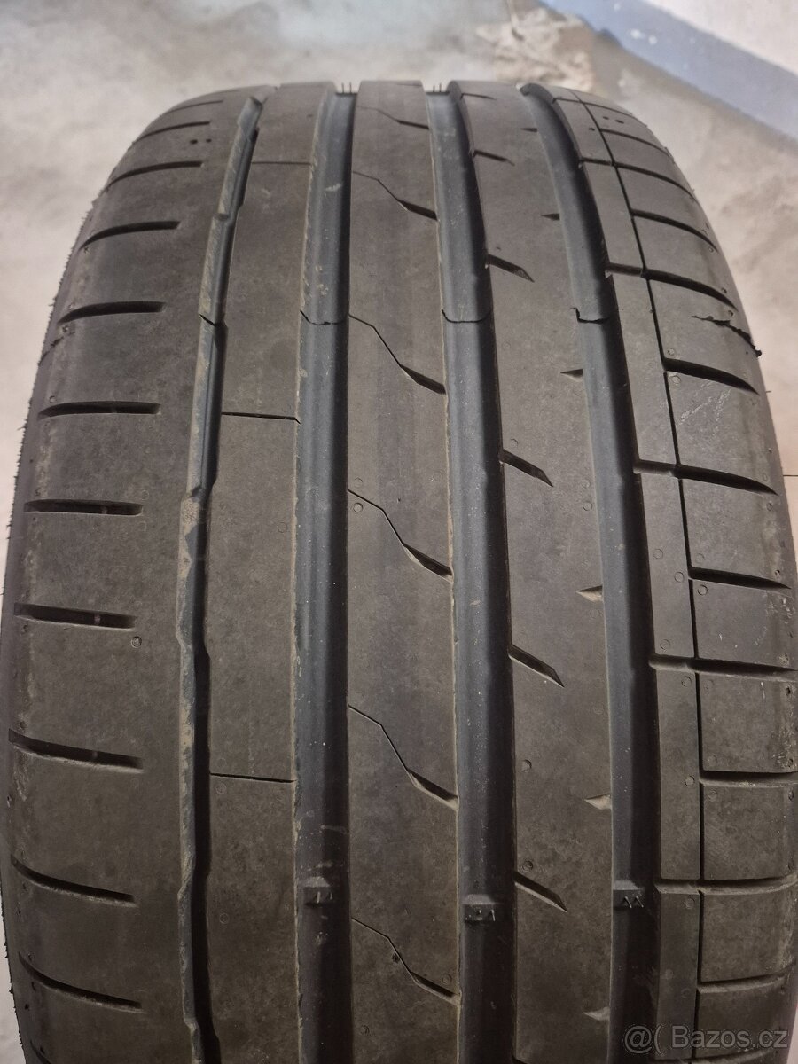 Hankook ventus S1 evo 3 255/45/R19 104W