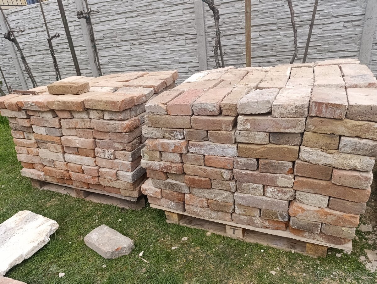 Staré cihly