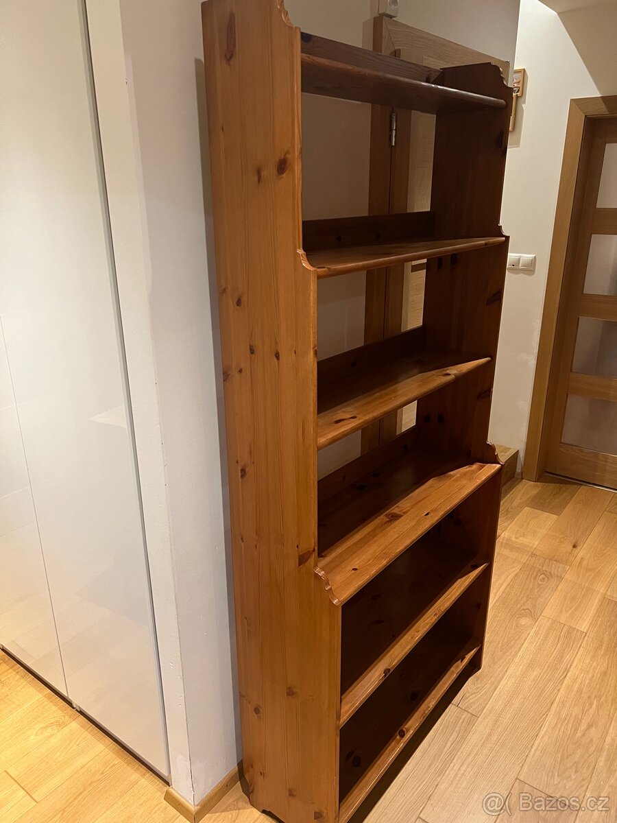 Knihovna IKEA Leksvik